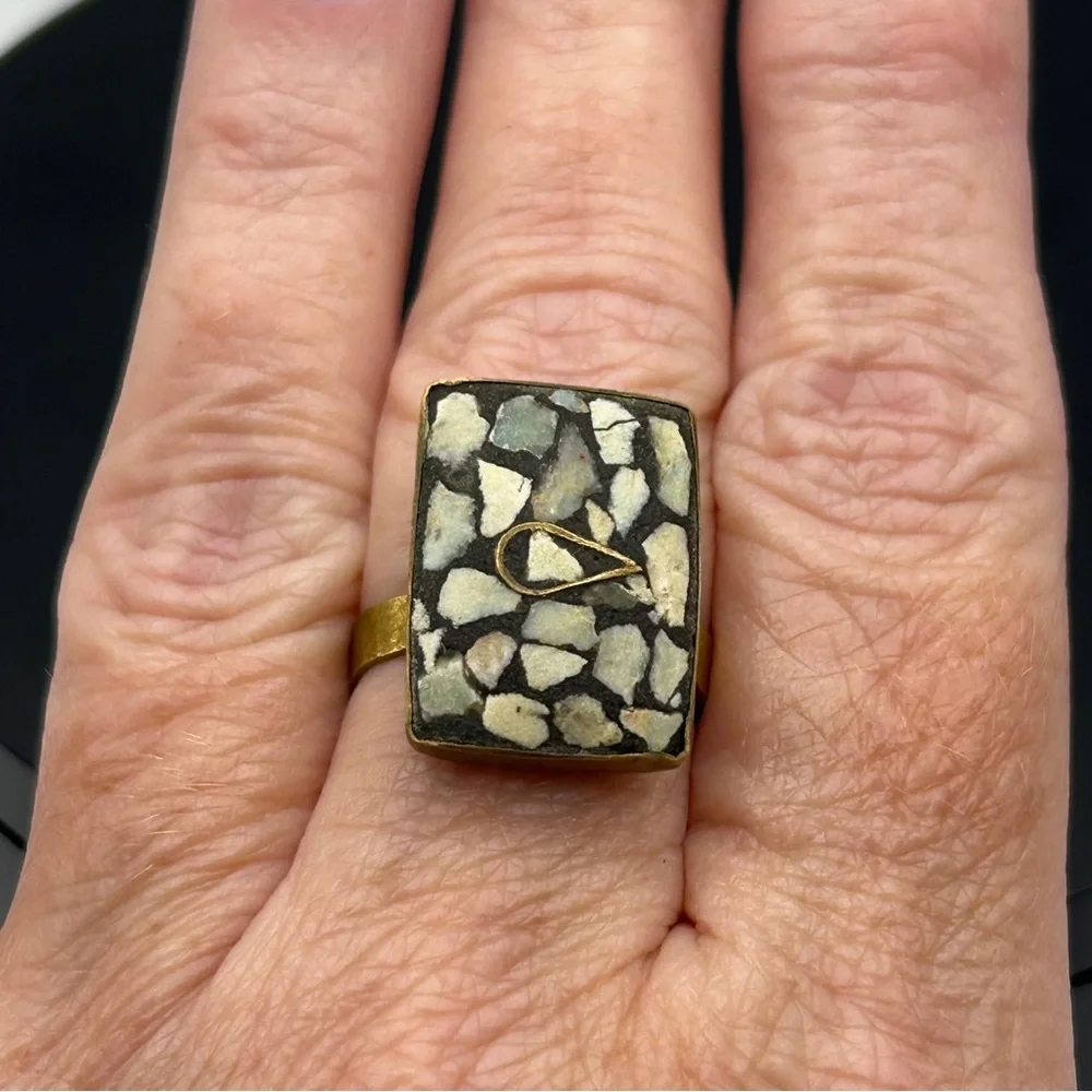 Vintage India Ring - Brass Bronze Inlaid Stone Mosaic With Paisley